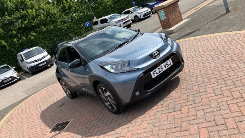 Toyota Aygo X 1.0 VVT-i Edge 5dr Petrol Hatchback